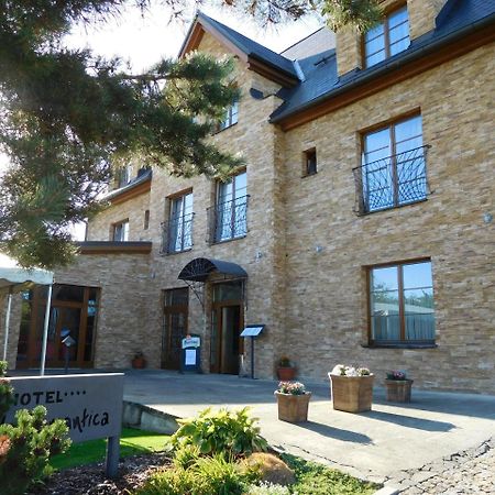 Hotel Villa Romantica Kolín Екстериор снимка